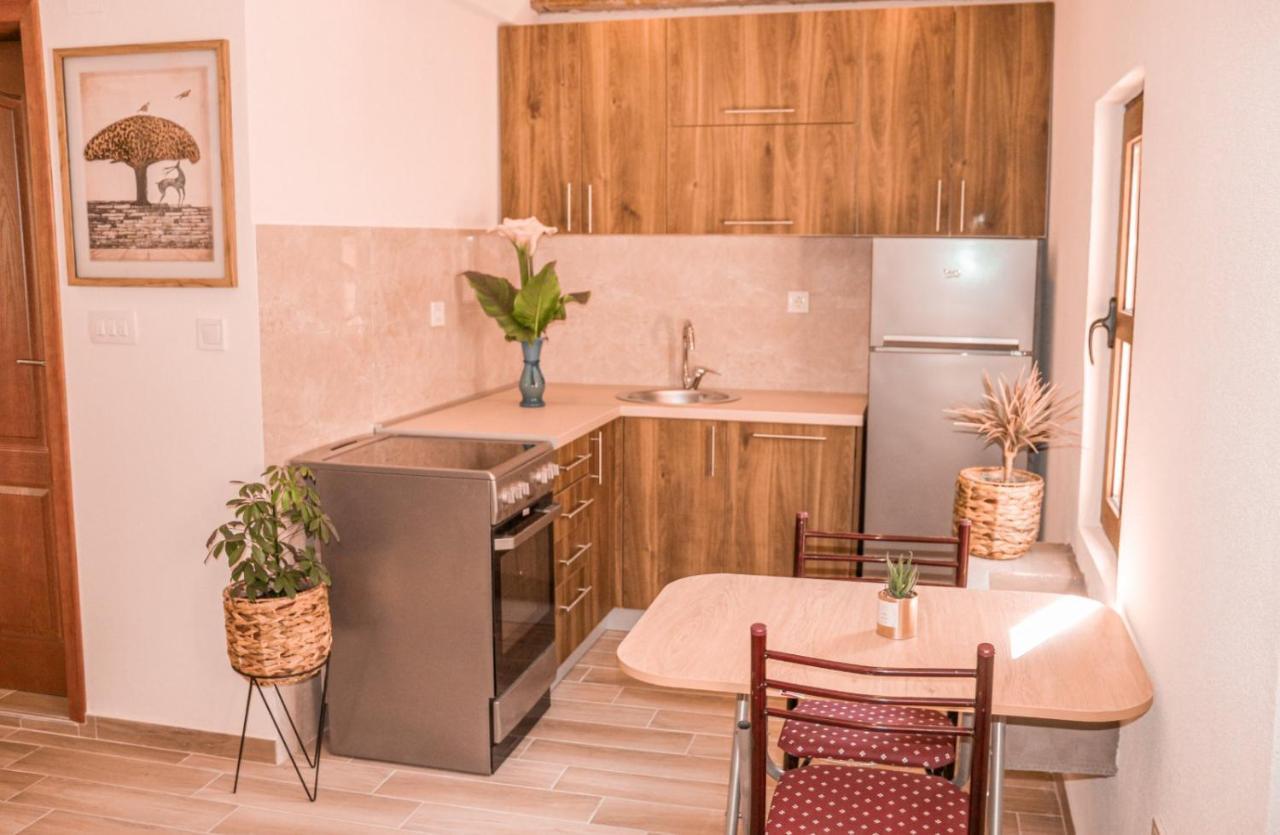 Apartmani Dumezic Bar Ngoại thất bức ảnh