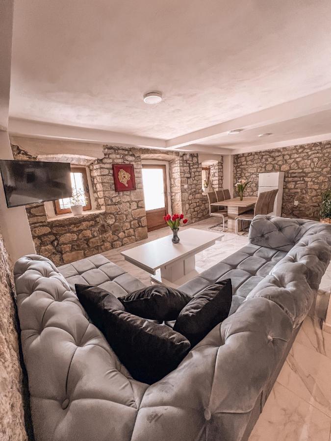 Apartmani Dumezic Bar Ngoại thất bức ảnh