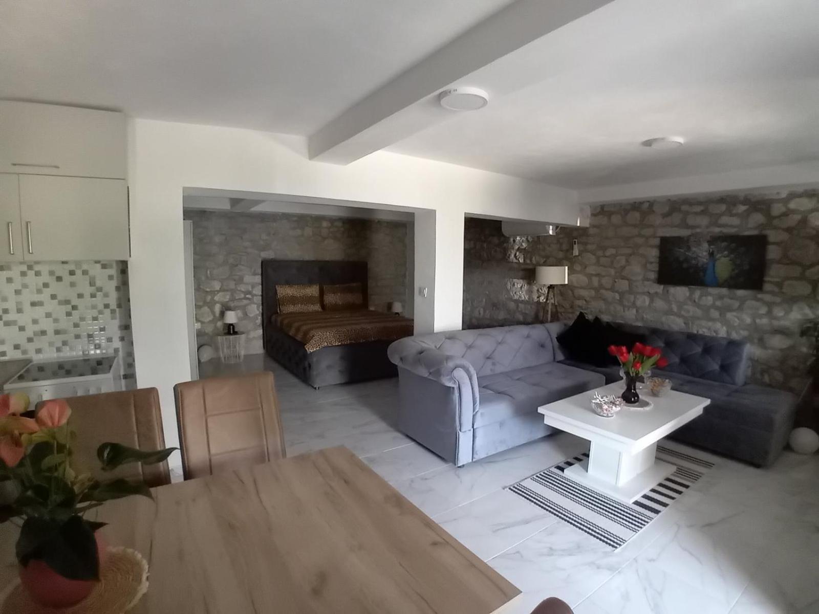 Apartmani Dumezic Bar Phòng bức ảnh