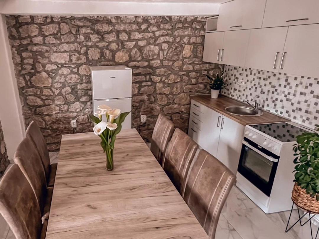 Apartmani Dumezic Bar Phòng bức ảnh